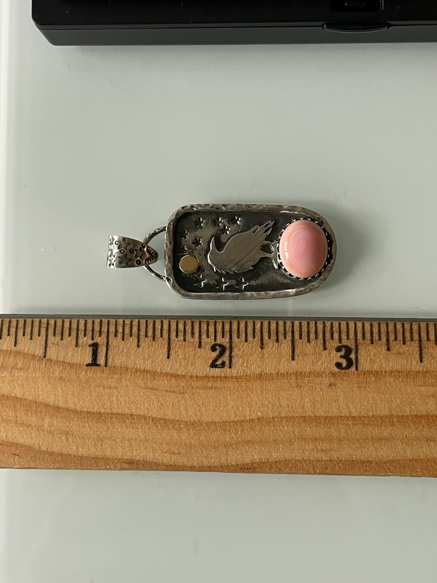 Pink Conch Raven Pendant | 925 Sterling Silver E500