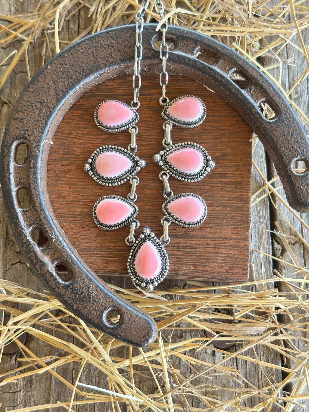 Pink Conch Teardrop Statement Necklace | 925 Sterling Silver Z23