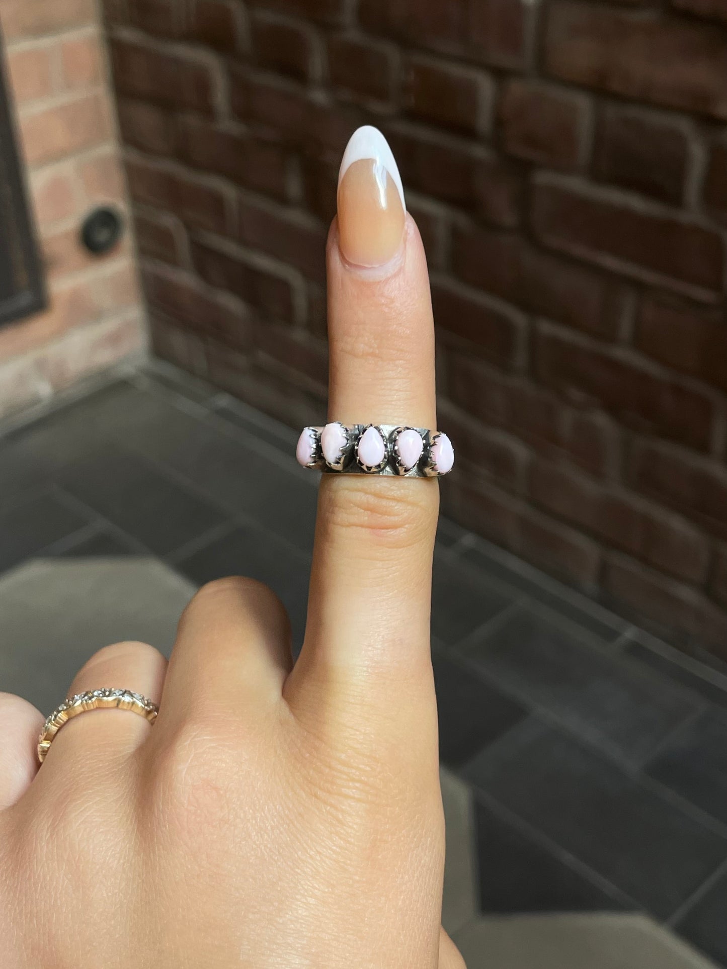 Pink Conch Ring | Sterling Silver | Size 7 | A317