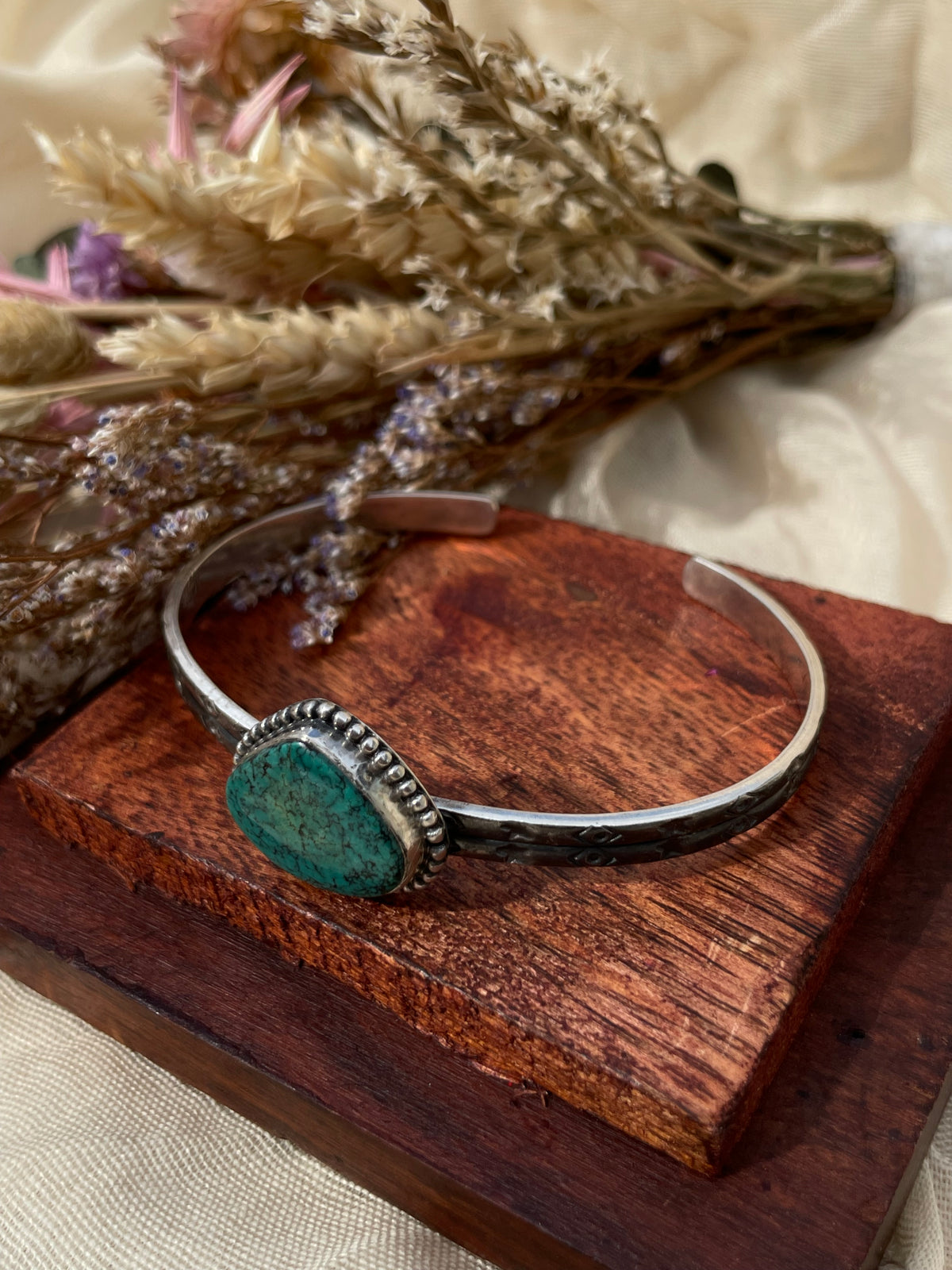 Turquoise Teardrop Cuff Bracelet | 925 Sterling Silver D279