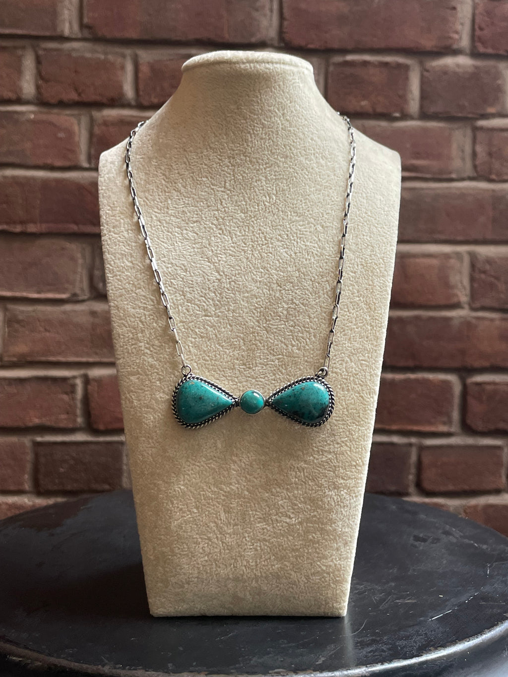 Kingman Turquoise Bar Necklace | Bow Style Center | 925 Silver E624