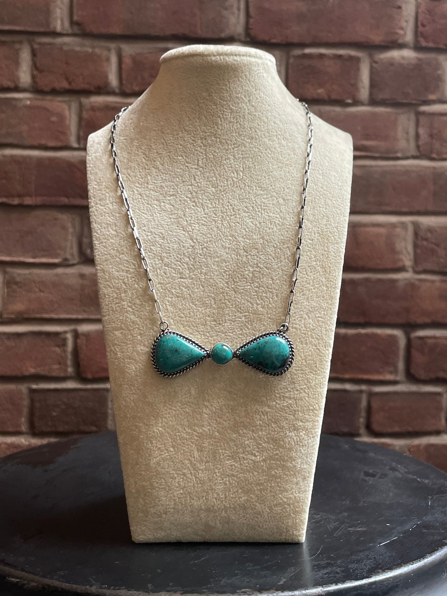 Kingman Turquoise Bar Necklace | Bow Style Center | 925 Silver E624
