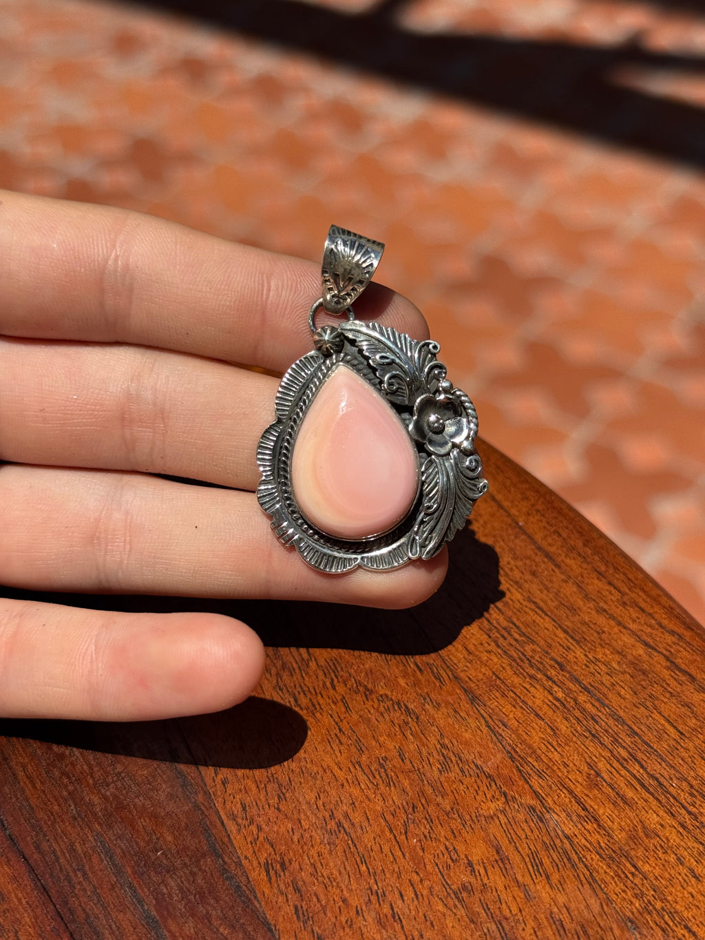 Pink Conch Tear Drop Pendant | Sterling Silver | A622