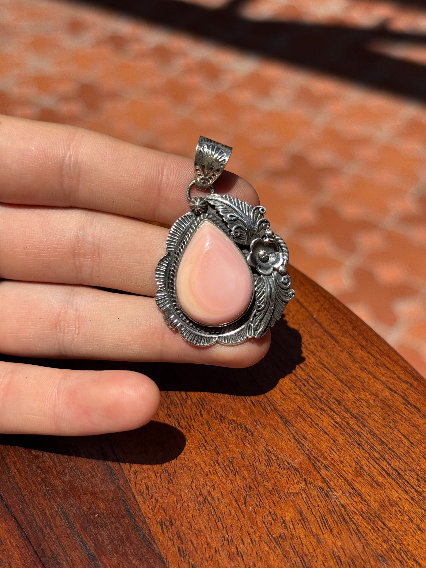 Pink Conch Tear Drop Pendant | Sterling Silver | A622