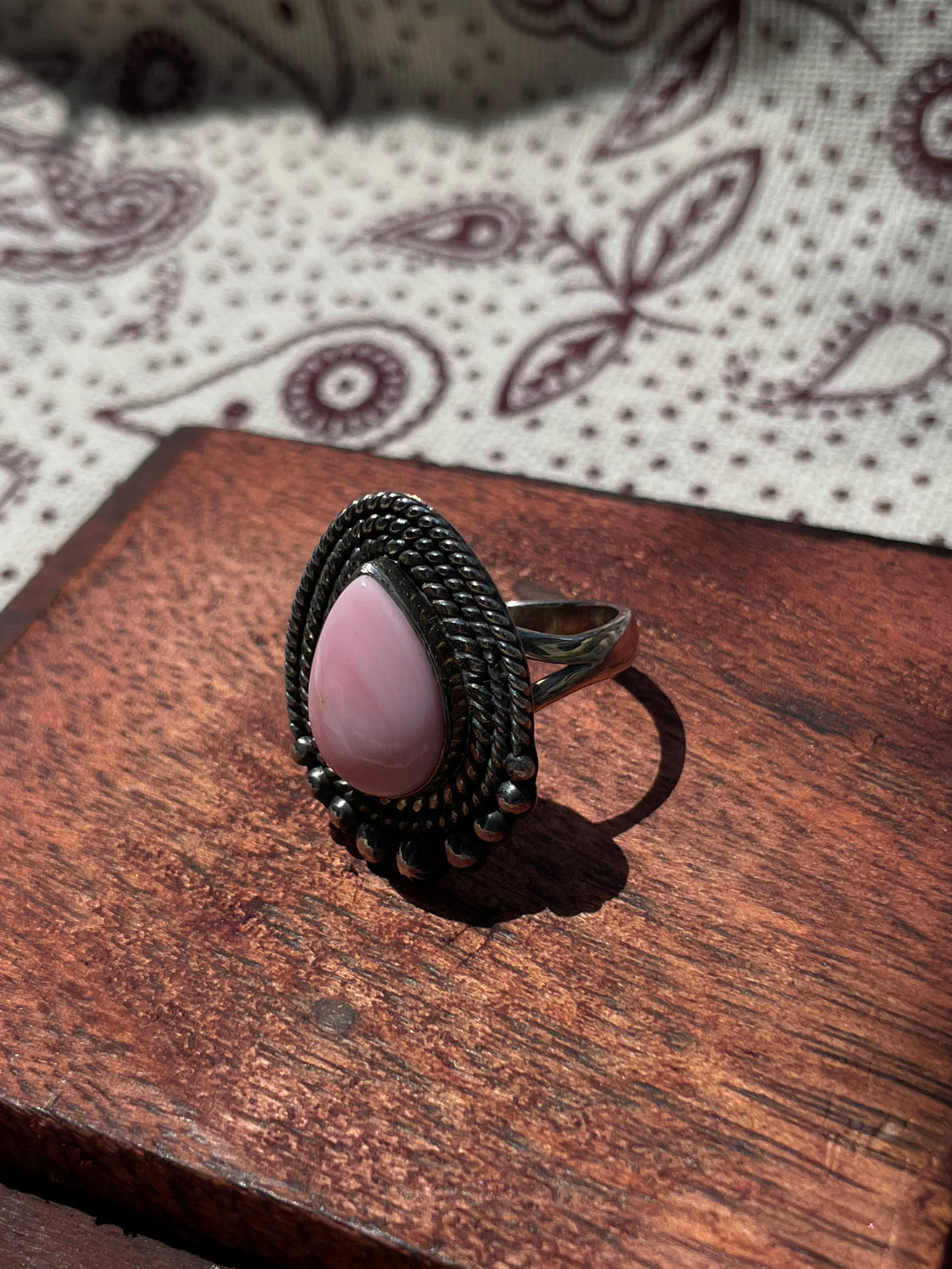 Pink Conch Teardrop Ring | 925 Sterling Silver Size 8 D308