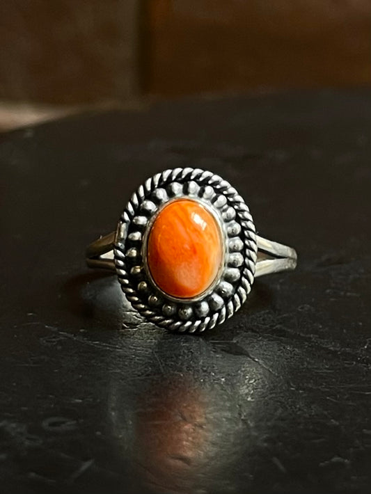 Spiny Oyster Ring Size 8.5 | 925 Sterling Silver E767