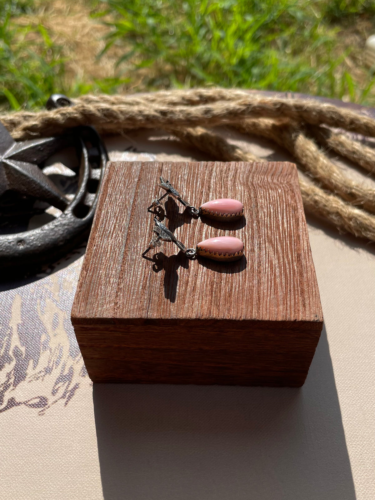 Pink Conch Hummingbird Stud Earrings | 925 Sterling Silver G703