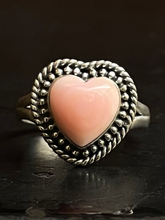 Pink Conch Heart Ring Size 9 | 925 Sterling Silver G120