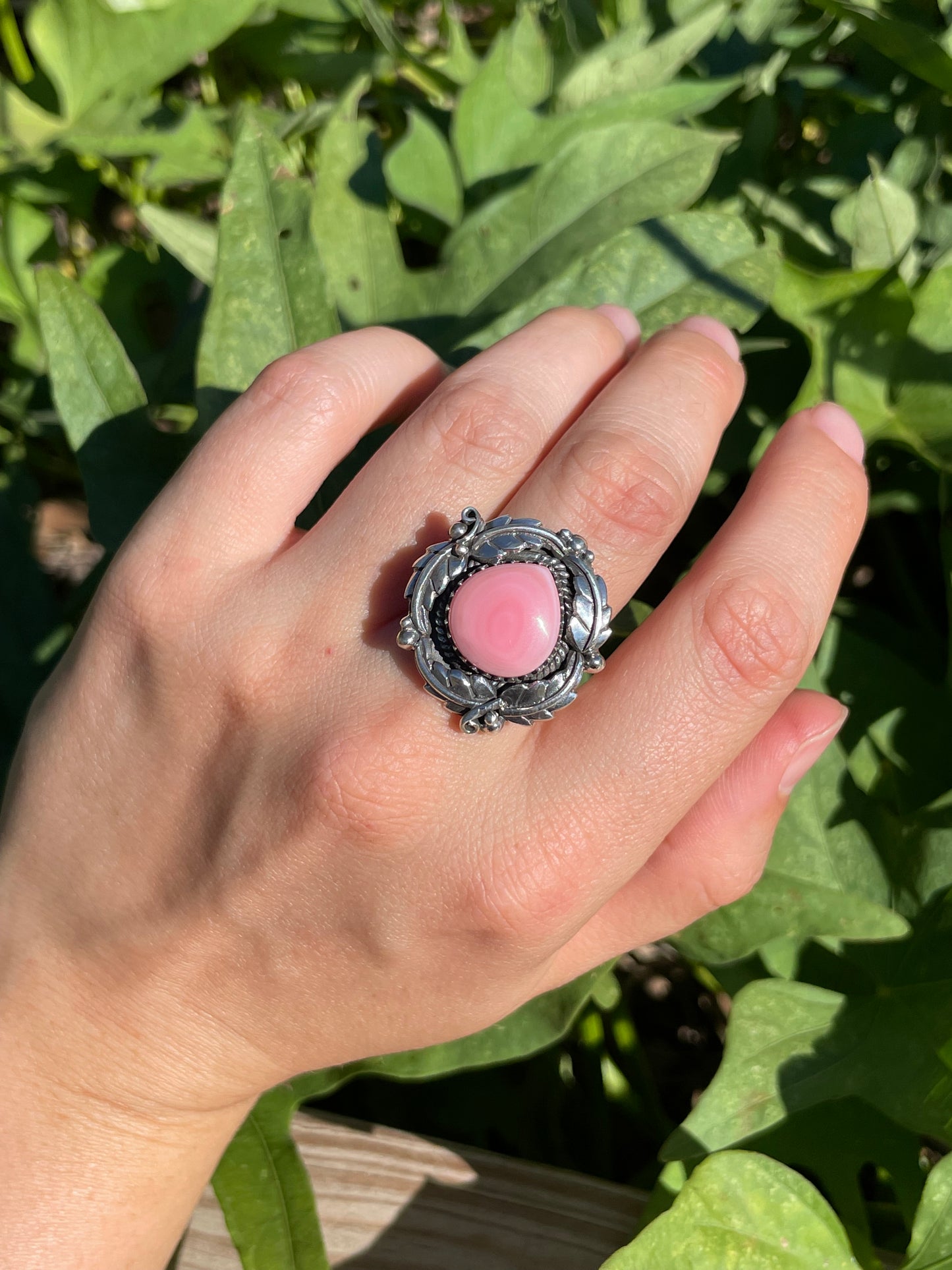 Pink Conch Leaf Design Ring | 925 Sterling Silver | Size 7 B338
