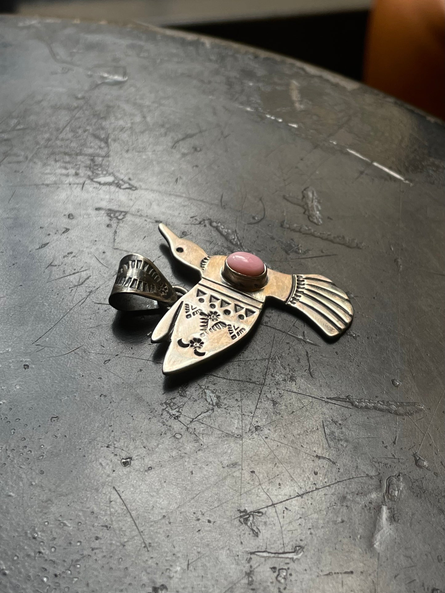 Pink Conch Humming Bird Pendant | 925 Sterling Silver E502