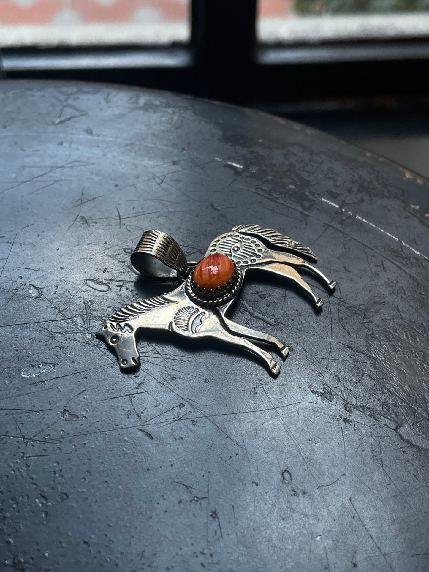 Spiny Oyster Horse Pendant | 925 Sterling Silver E530