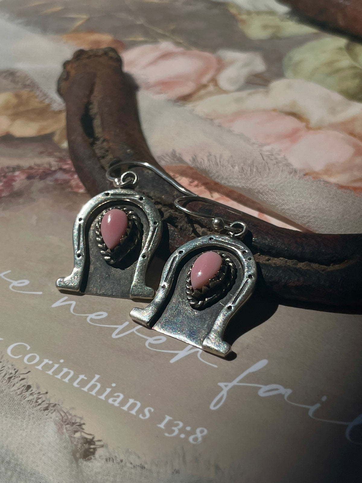 Pink Conch Horseshoe Dangle Earrings | 925 Sterling Silver D243