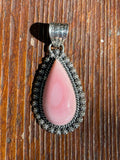 Pink Conch Tear Drop Pendant | Sterling Silver 925 B402