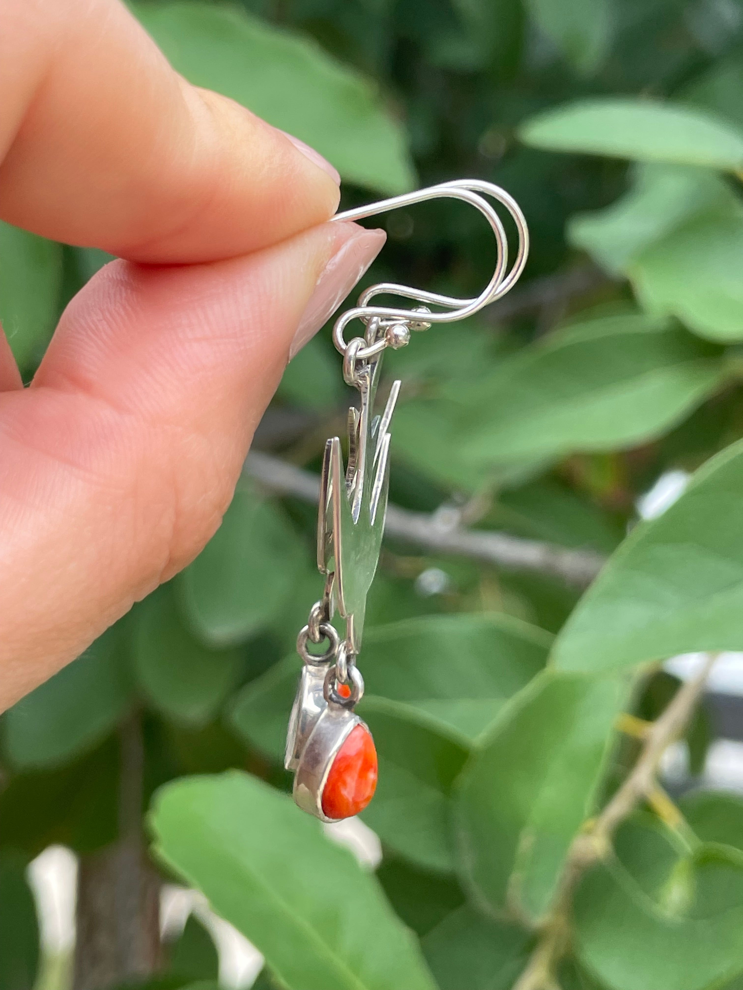 Spiny Oyster Bird Hook Earrings | 925 Sterling Silver D197