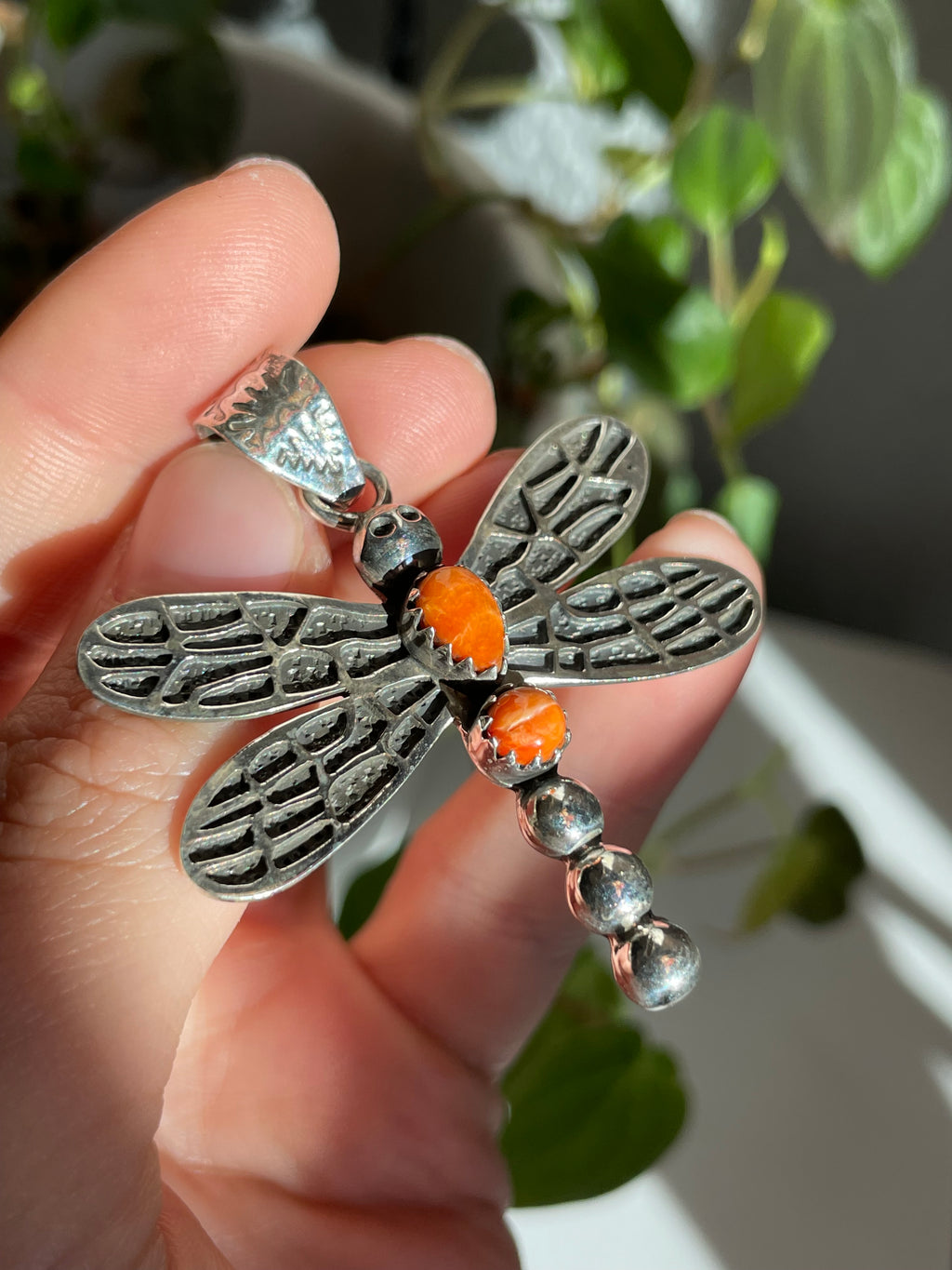 Spiny Oyster Dragonfly Pendant | Sterling Silver 925 B815