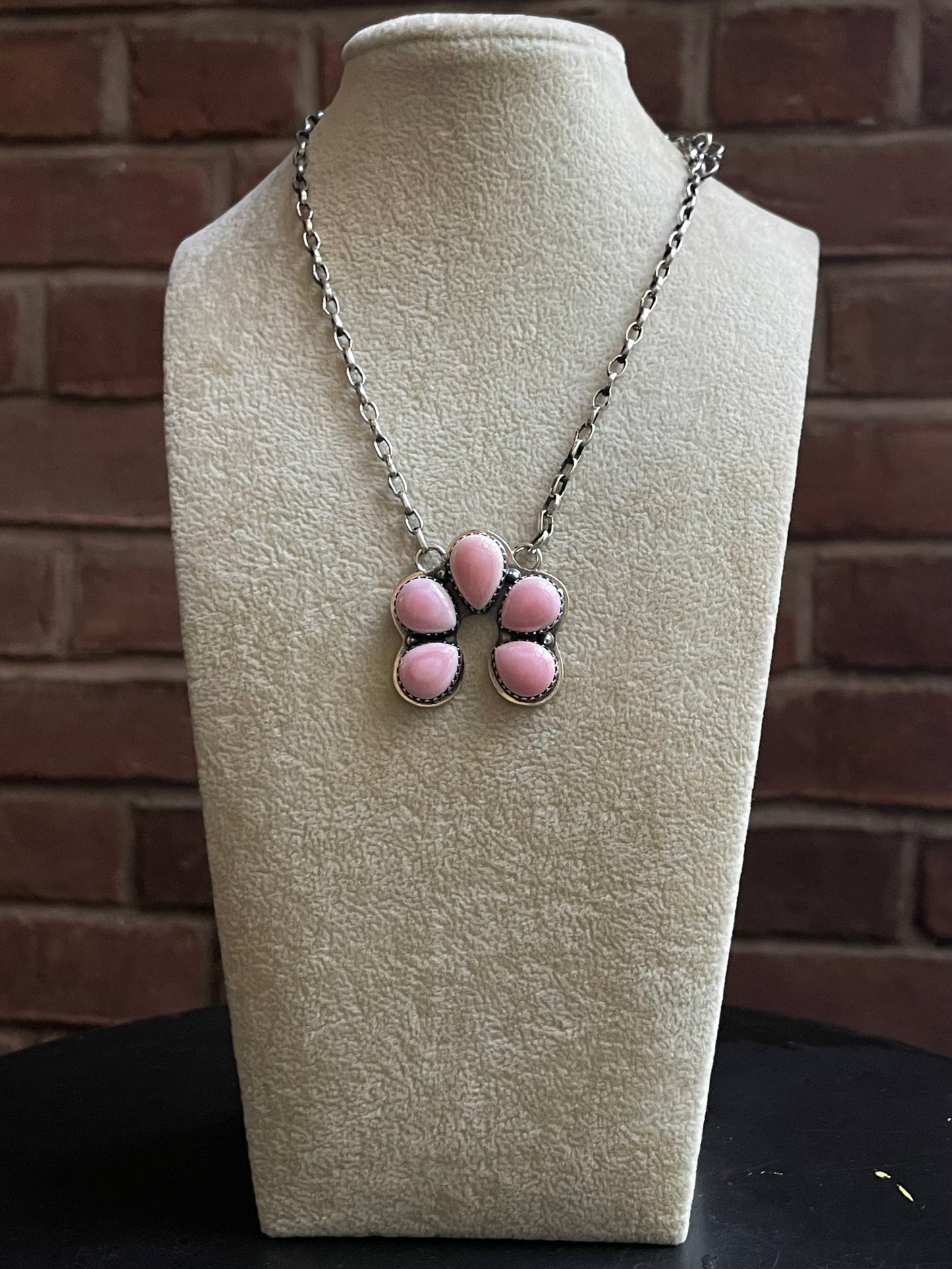 Pink Conch Naja Necklace | Sterling Silver E932
