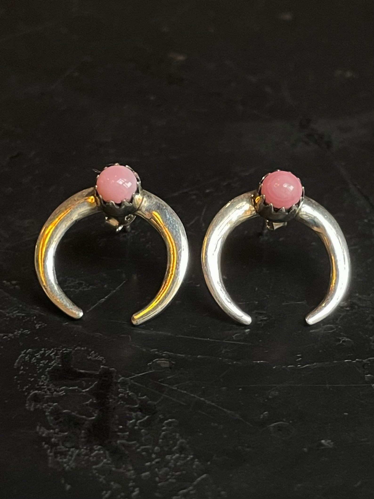 Pink Conch Stud Earrings | 925 Sterling Silver G185