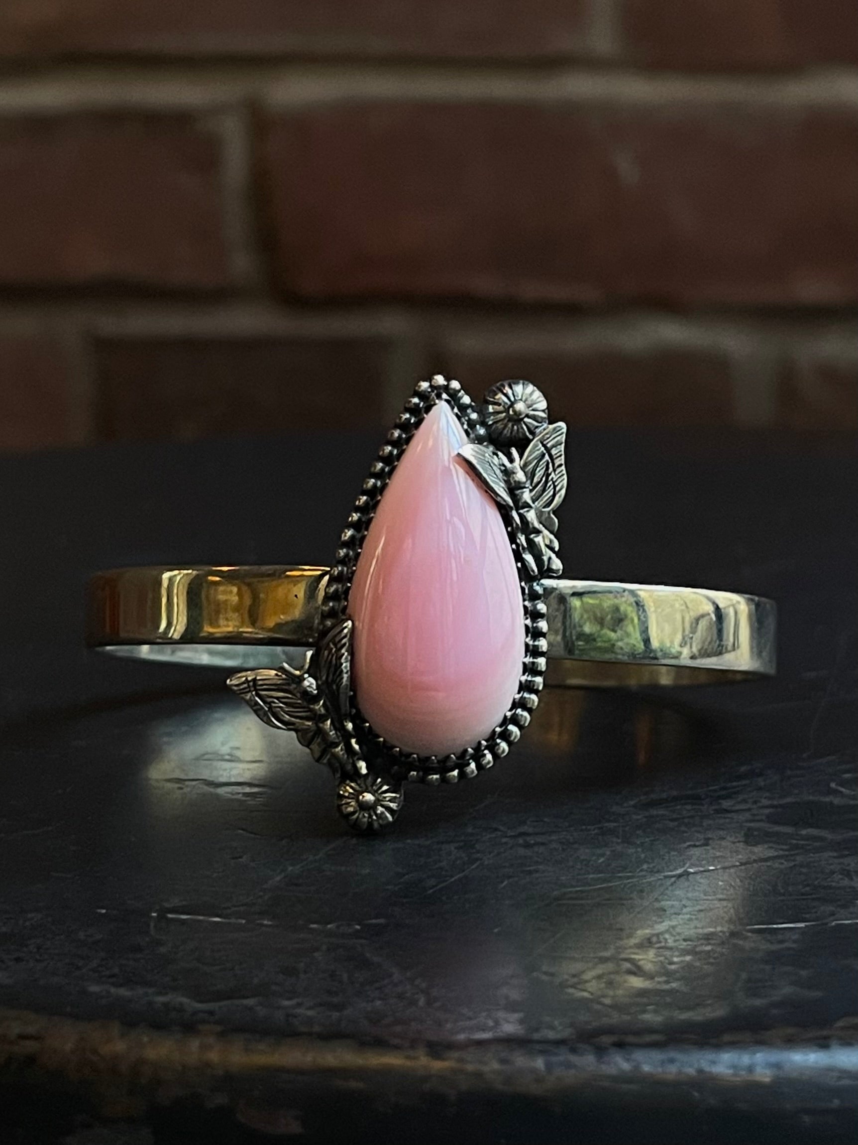 Pink Conch Teardrop Butterfly Floral Cuff | 925 Sterling Silver E498