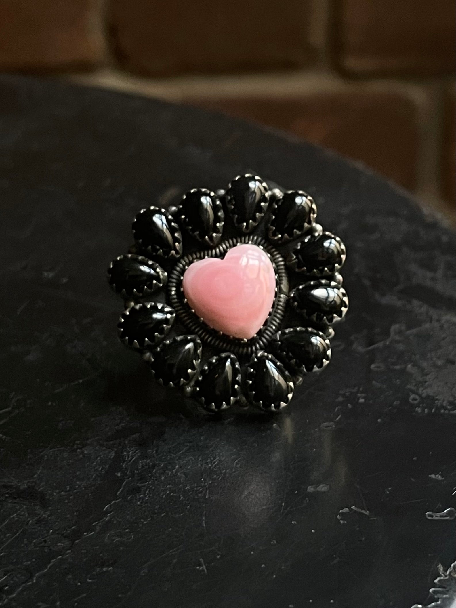 Pink Conch & Black Onyx Cluster Ring | 925 Sterling Silver | Size 6 E318
