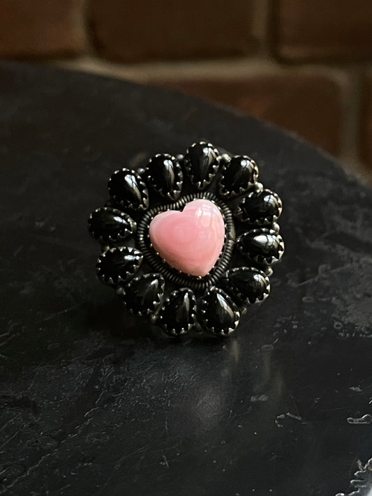 Pink Conch & Black Onyx Cluster Ring | 925 Sterling Silver | Size 6 E318