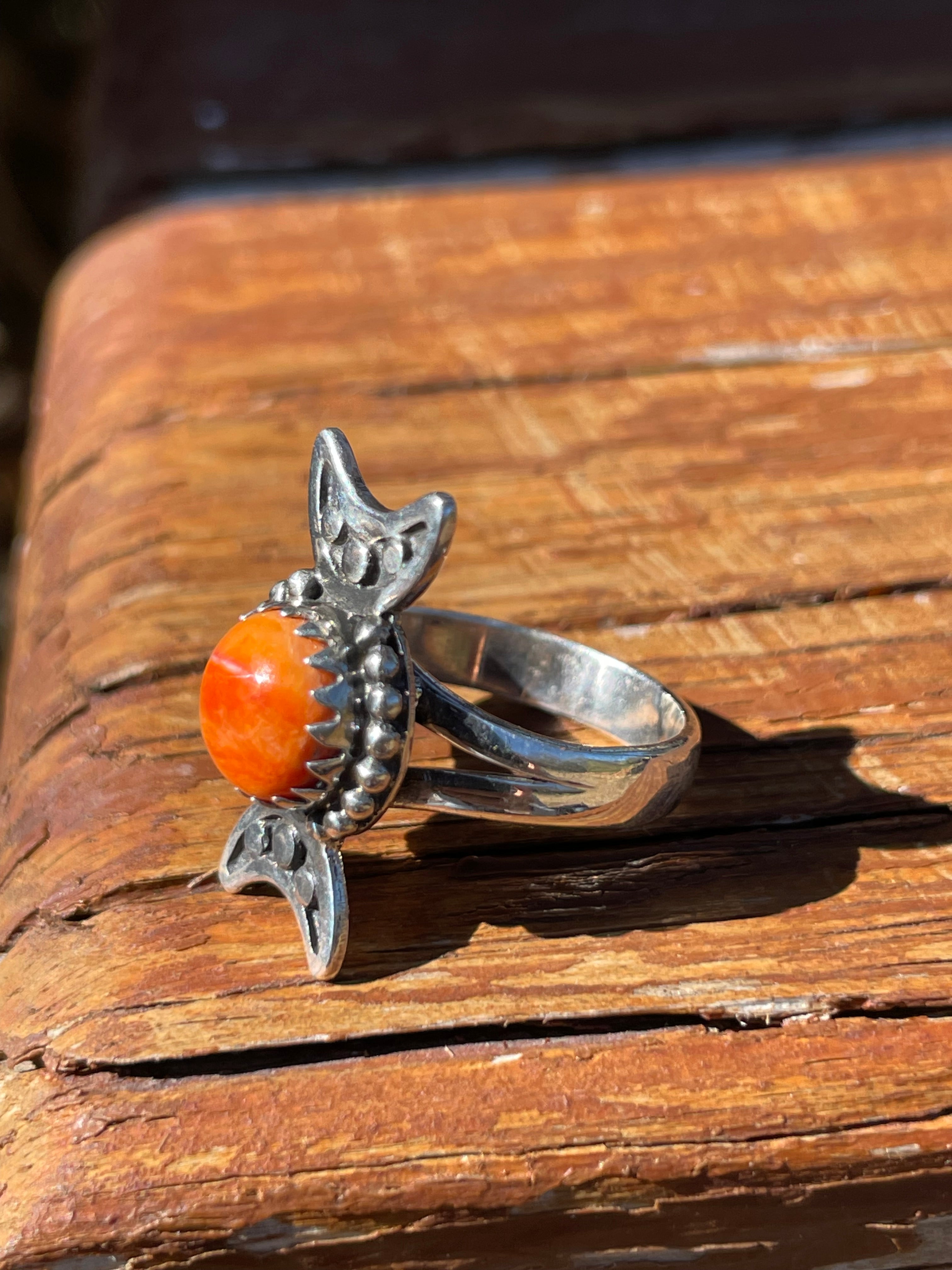Spiny Oyster Ring Size 6 | 925 Sterling Silver B928