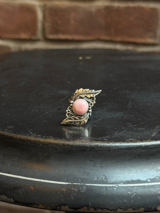 Pink Conch Leaf Ring | 925 Sterling Silver | Size 7 C203