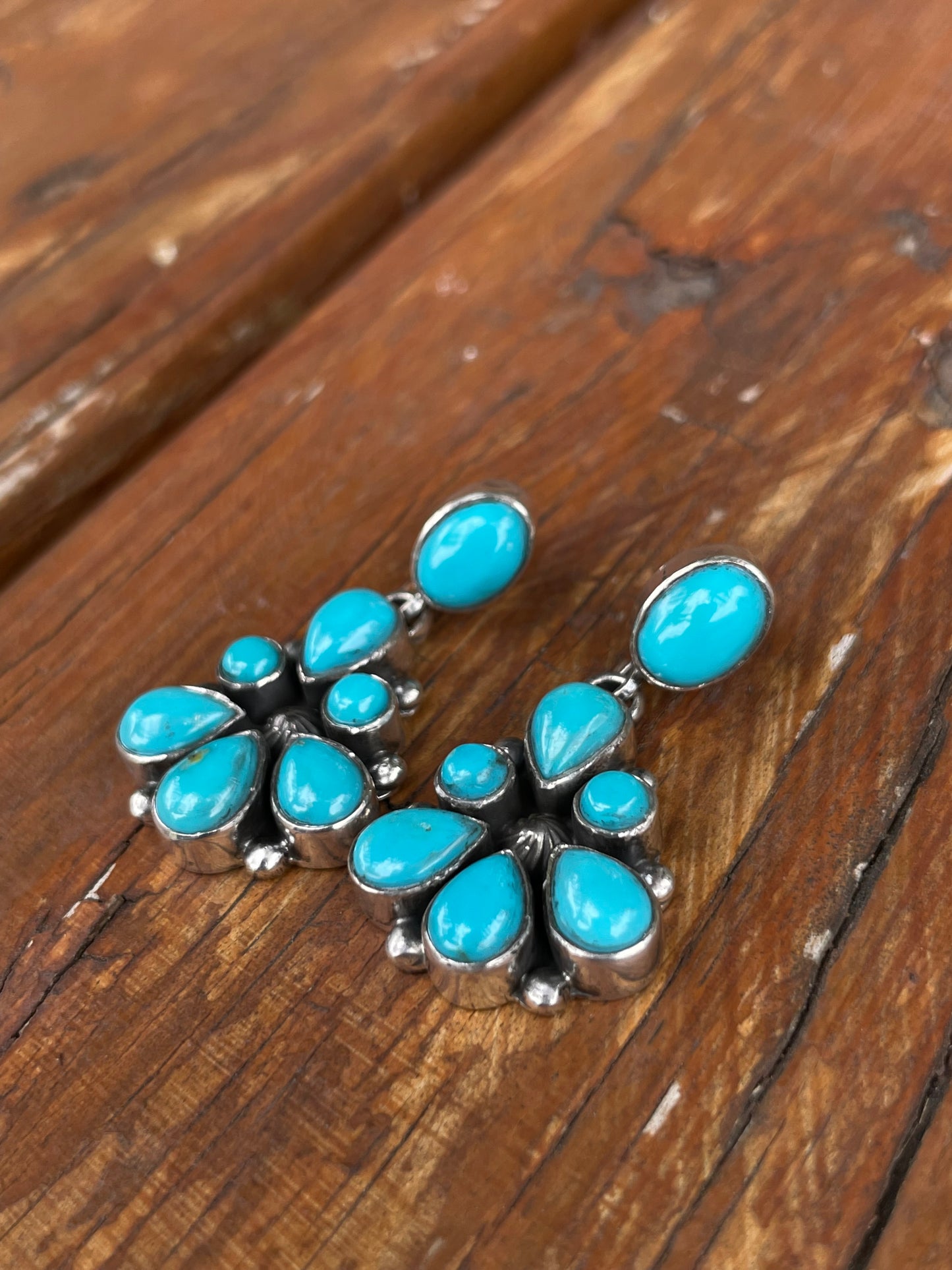 Kingman Turquoise Cluster Stud Earrings | 925 Sterling Silver B970
