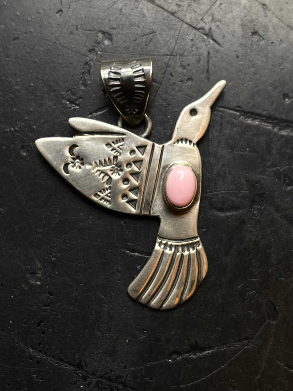 Pink Conch Humming Bird Pendant | 925 Sterling Silver E502