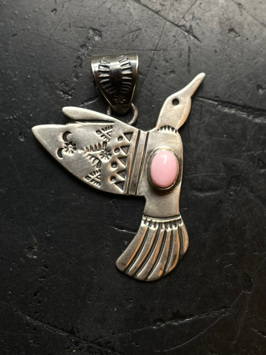 Pink Conch Humming Bird Pendant | 925 Sterling Silver E502