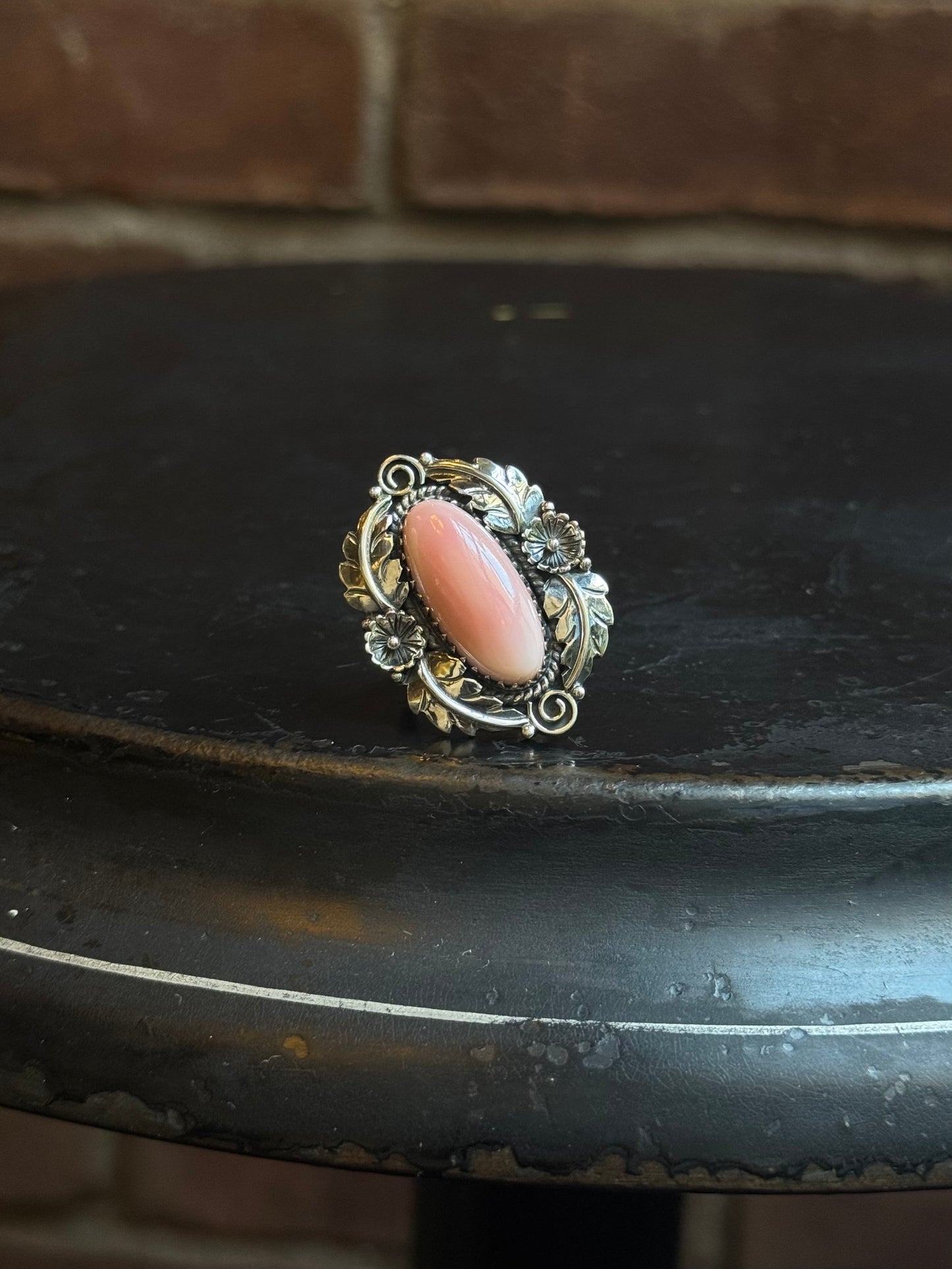 Pink Conch Ring Oval Design | Sterling Silver | Size 8 | C163
