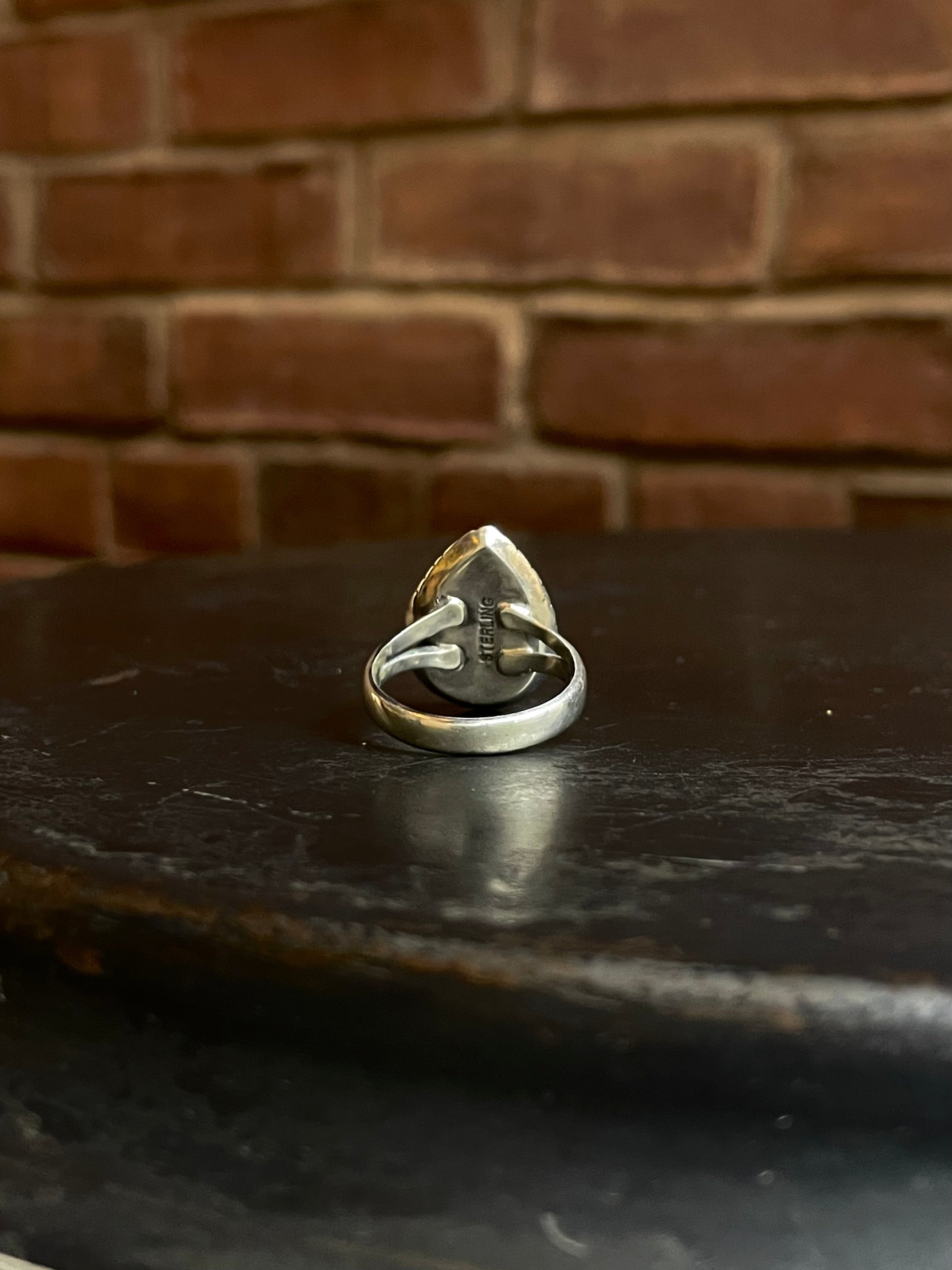 Pink Conch Tear Drop Ring | 925 Sterling Silver Size 8.5 E453