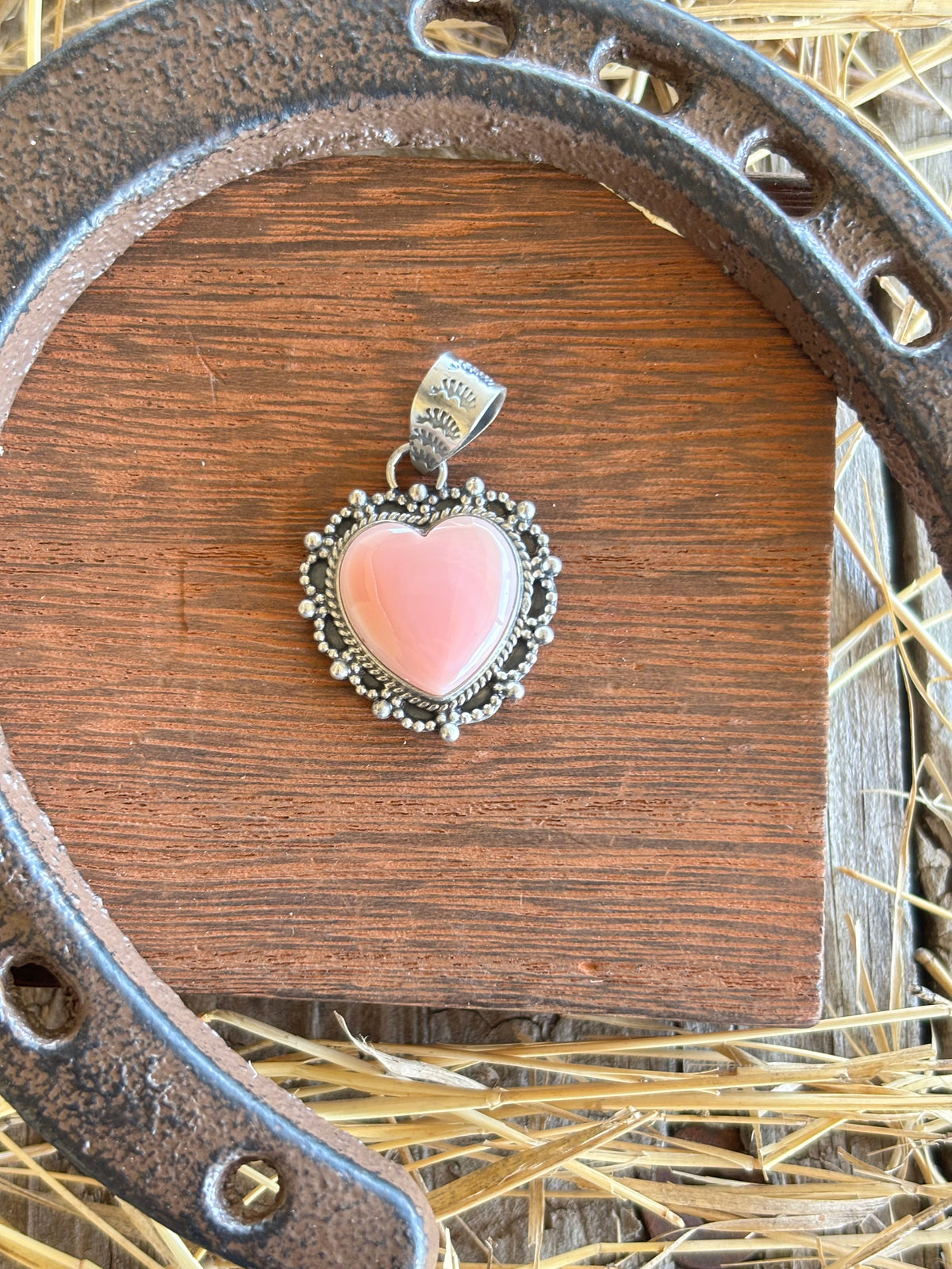 Pink Conch Heart Pendant | 925 Sterling Silver Z28