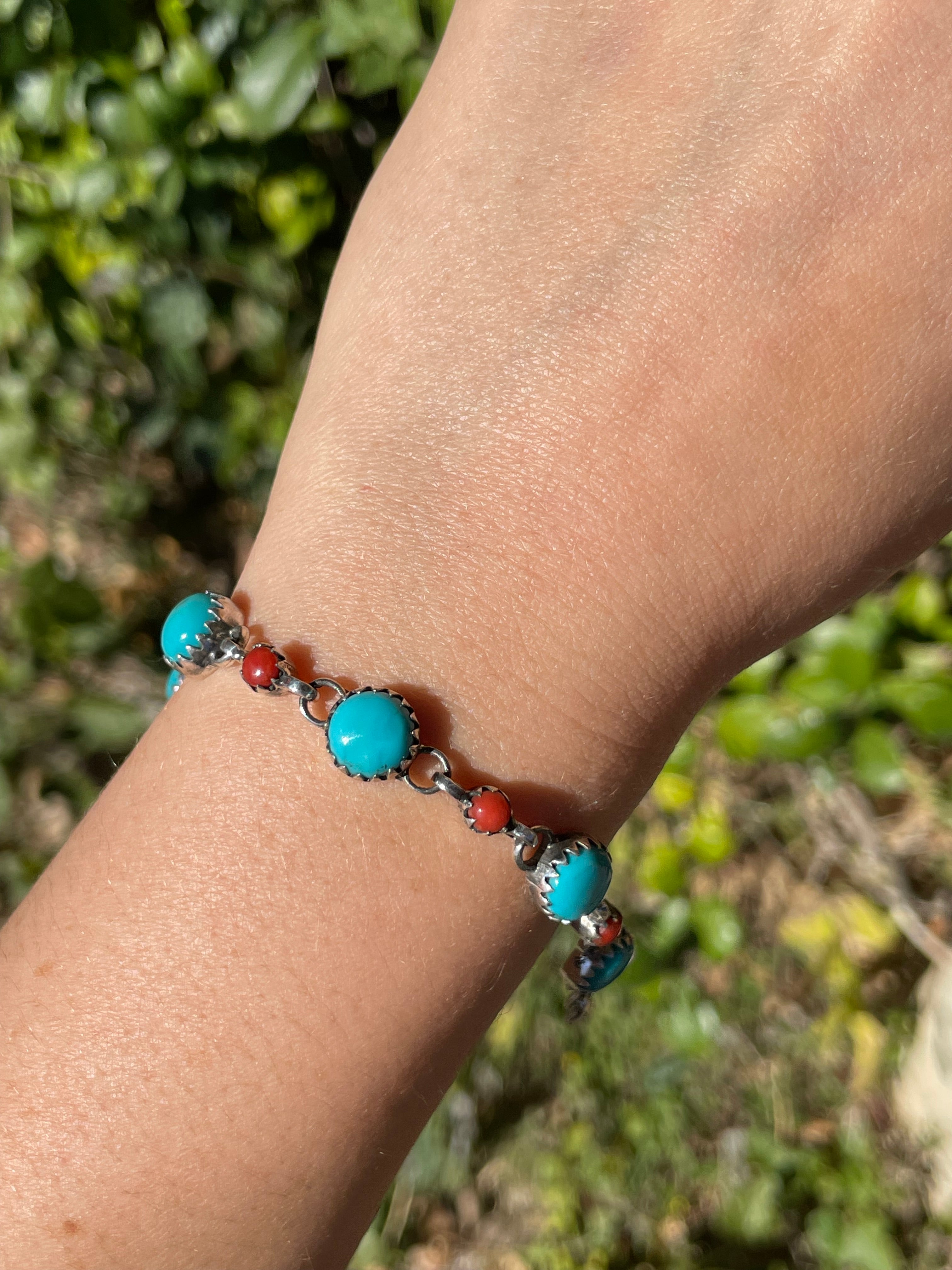 Kingman Turquoise and Italian Coral Link Bracelet | 925 Sterling Silver B918