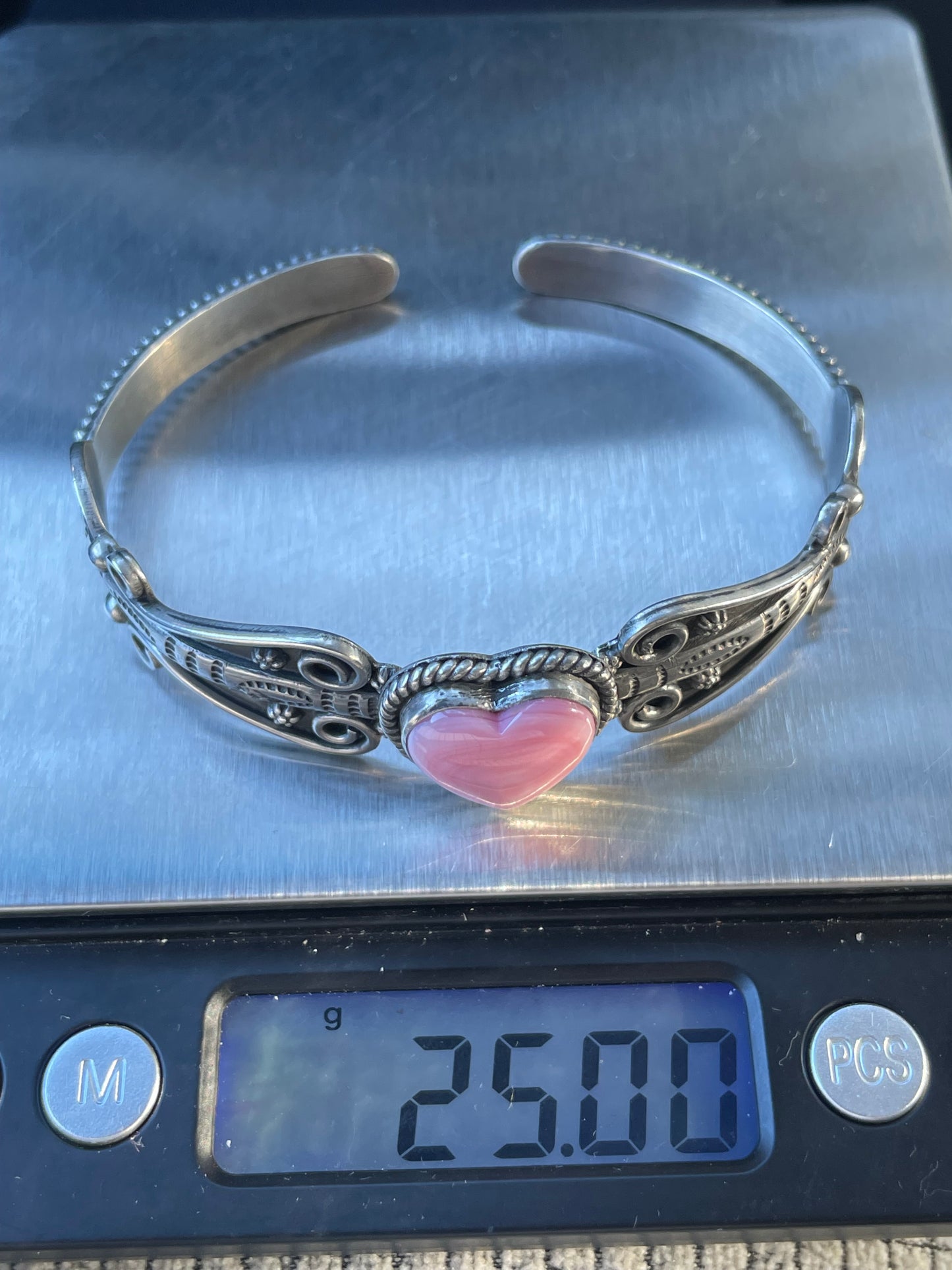 Pink Conch Heart Cuff | 925 Sterling Silver D114