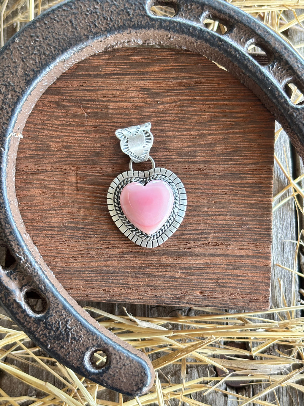Pink Conch Heart Pendant | 925 Sterling Silver Z24