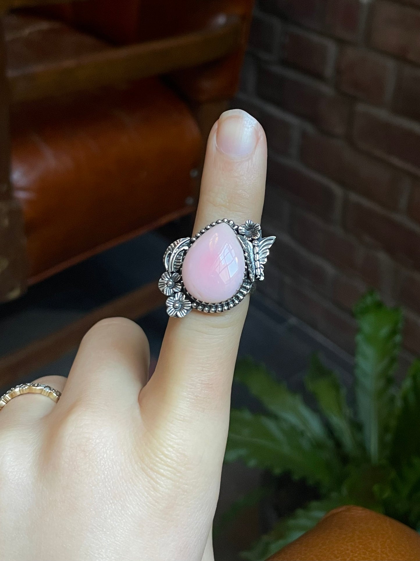 Pink Conch Butterfly Ring | 925 Sterling Silver Size 9 E466