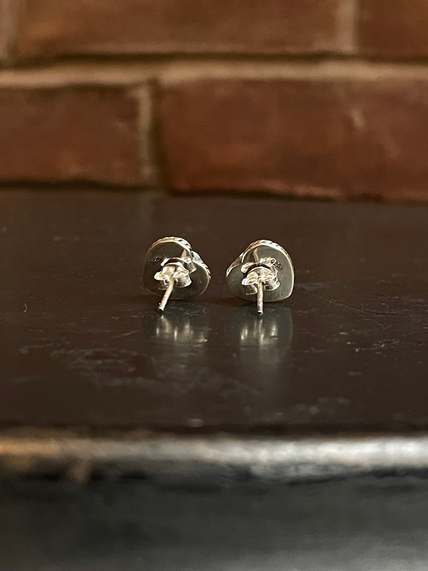 Pink Conch Heart Stud Earrings | 925 Sterling Silver G177
