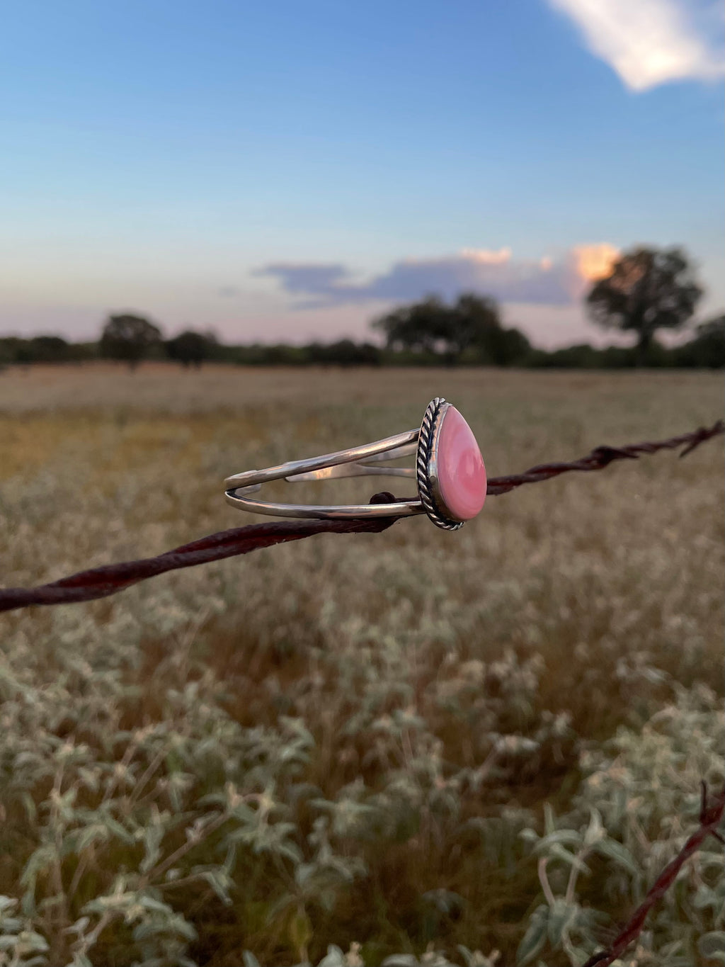 Pink Conch Teardrop Cuff Bracelet | 925 Sterling Silver G769