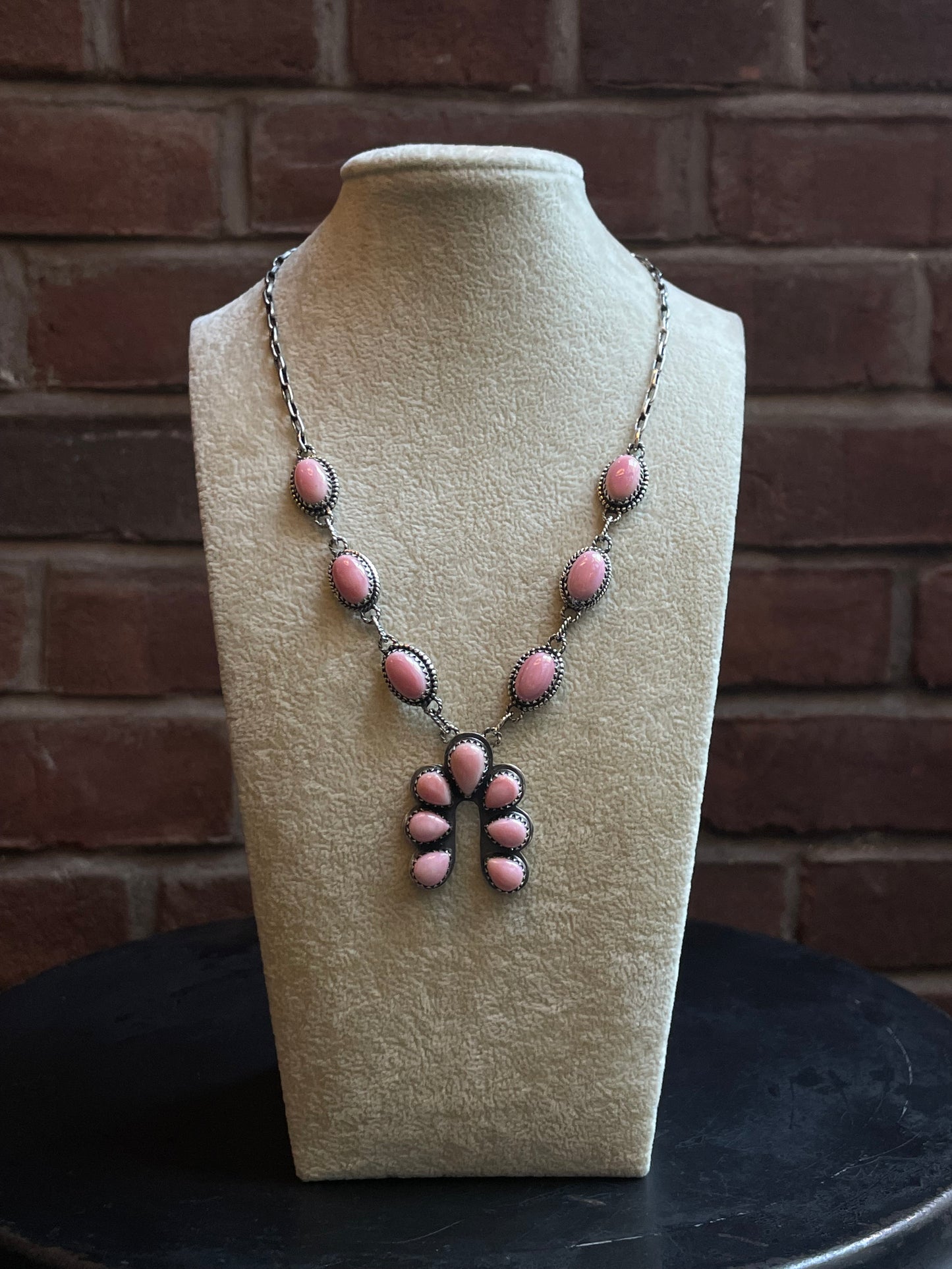 Pink Conch Naja Necklace | 925 Sterling Silver E347
