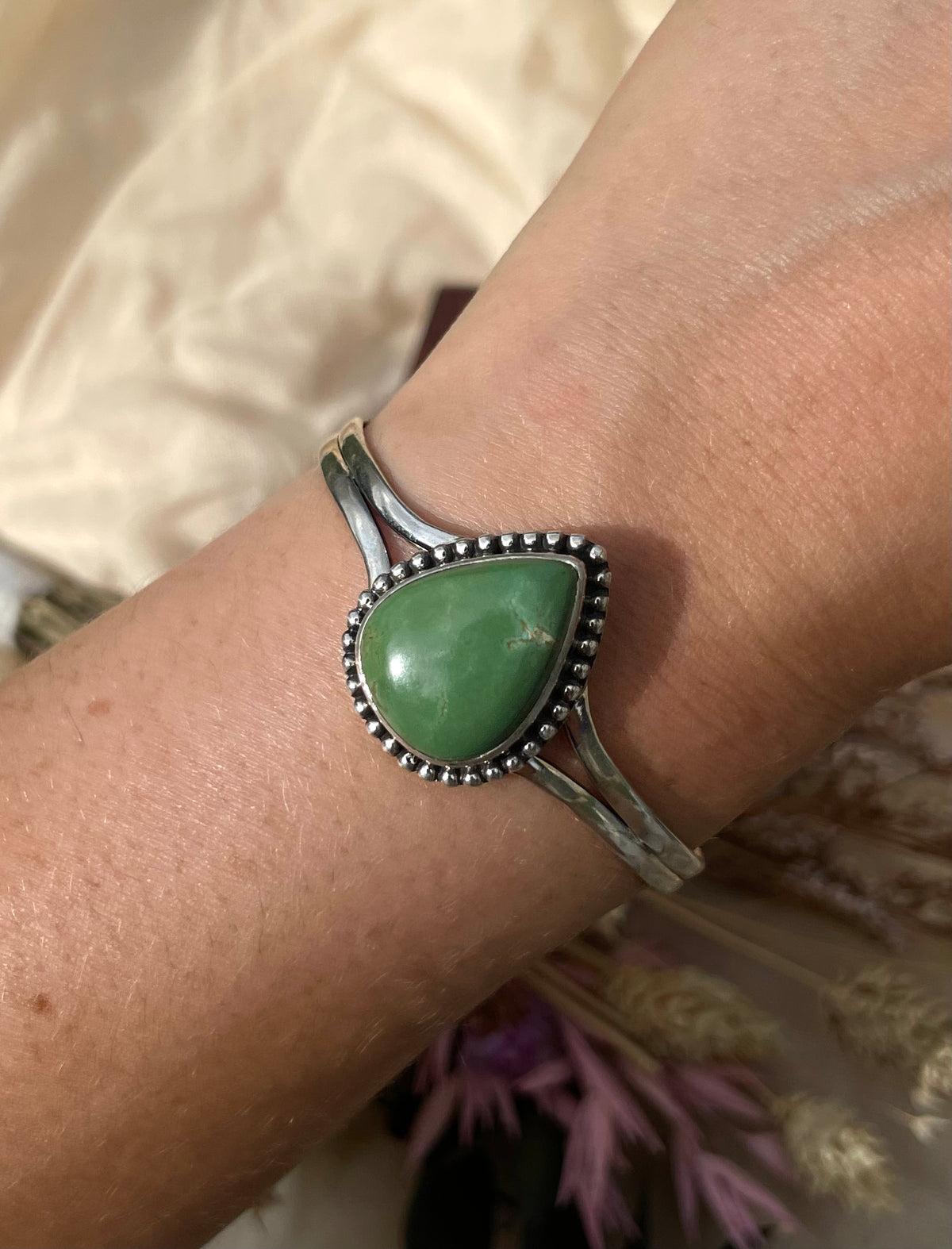 Green Turquoise Teardrop Cuff Bracelet | 925 Sterling Silver D282