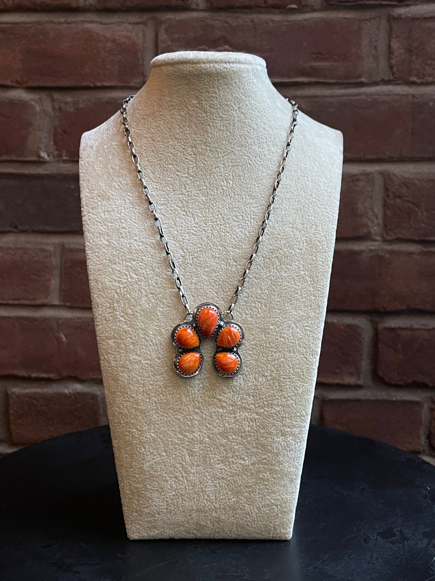 Spiny Oyster Naja Necklace | 925 Sterling Silver E356