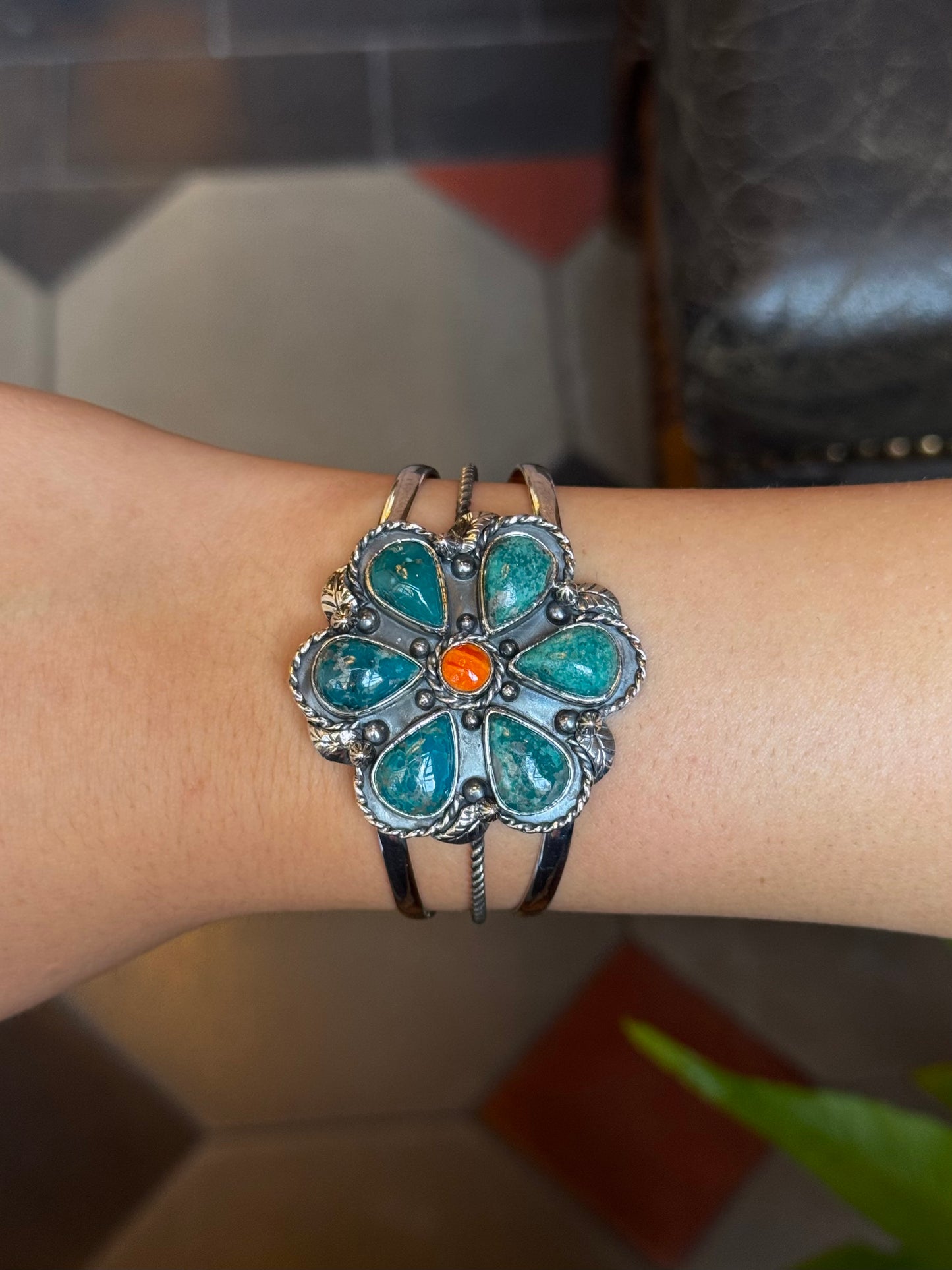 Turquoise Spiny Oyster Flower Cuff | Sterling Silver | A992