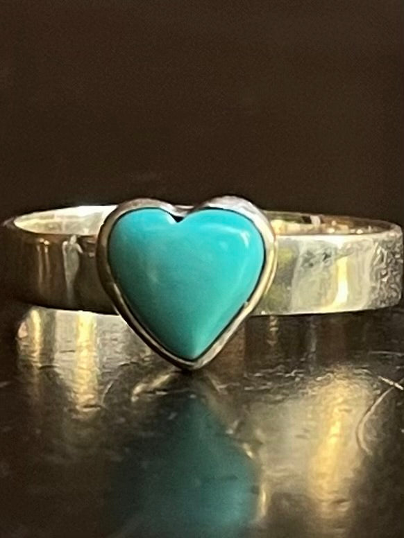 Kingman Turquoise Heart Ring | Sterling Silver | Size 9 G368