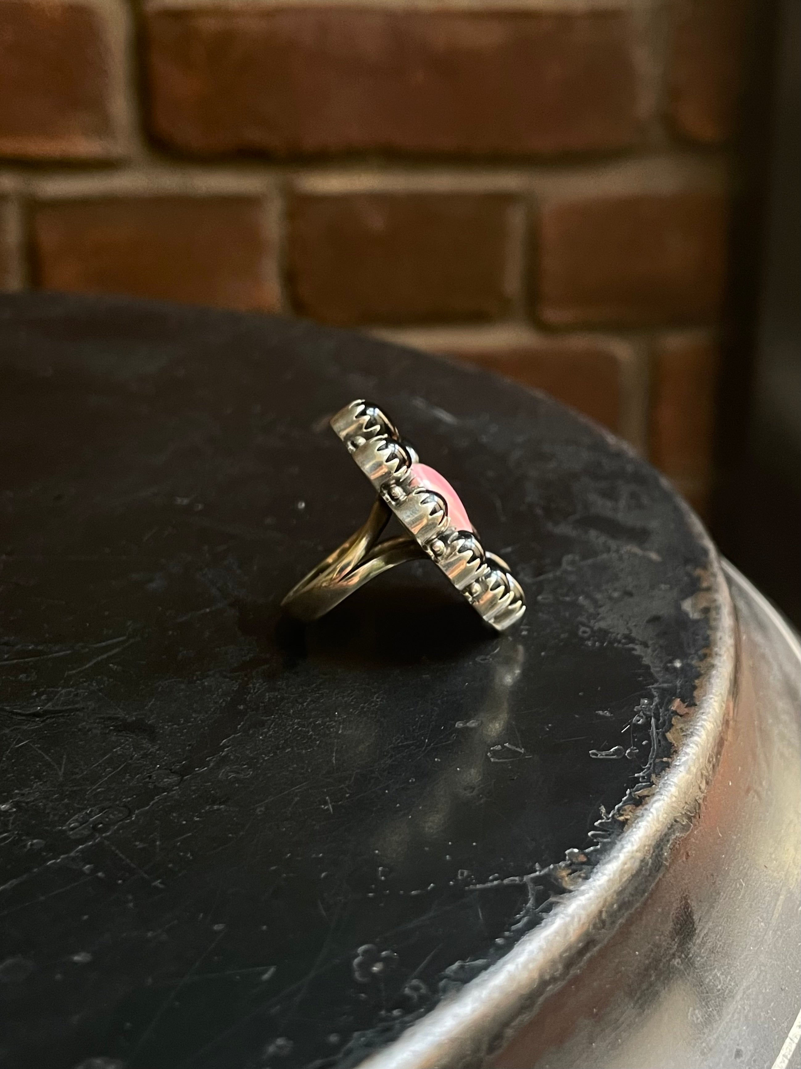 Pink Conch & Black Onyx Cluster Ring | 925 Sterling Silver | Size 6 E318