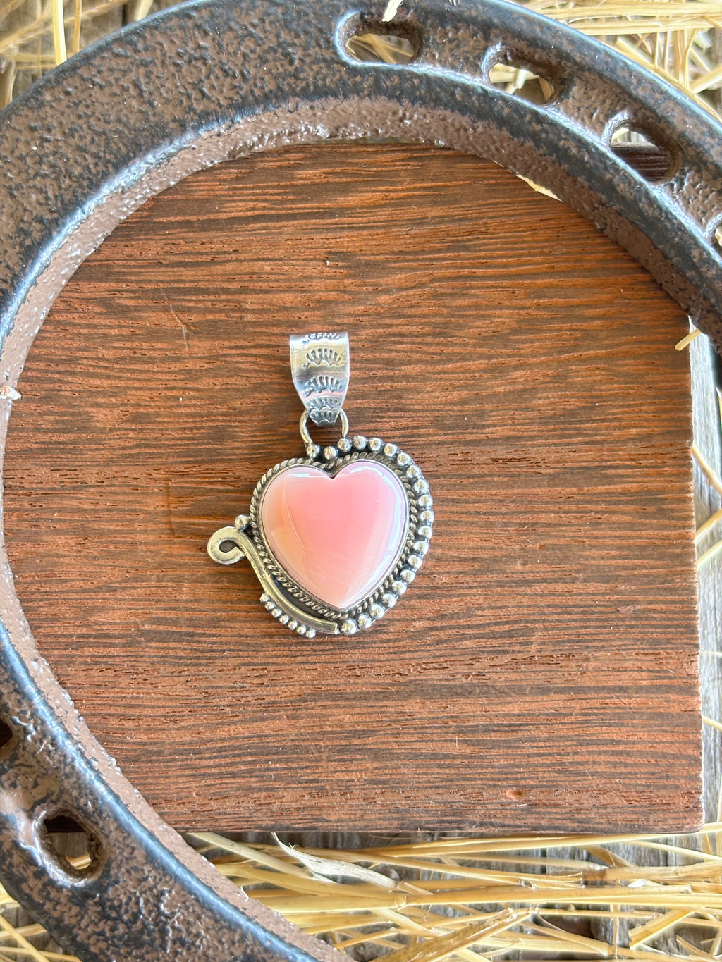 Pink Conch Heart Pendant | 925 Sterling Silver Z26