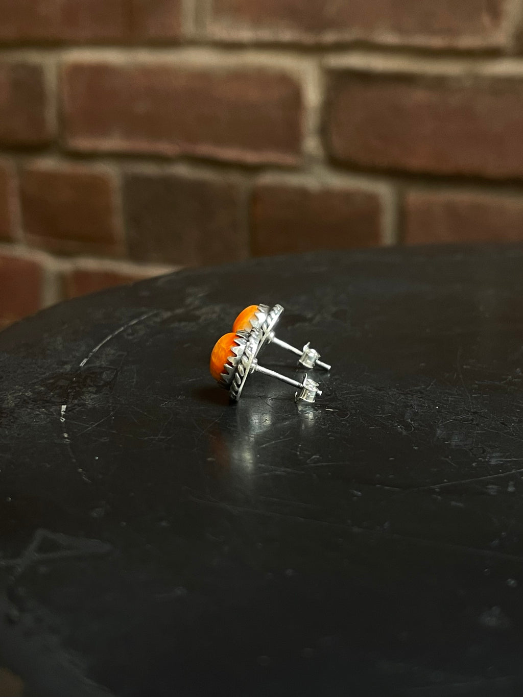 Spiny Oyster Stud Earrings | 925 Sterling Silver E808