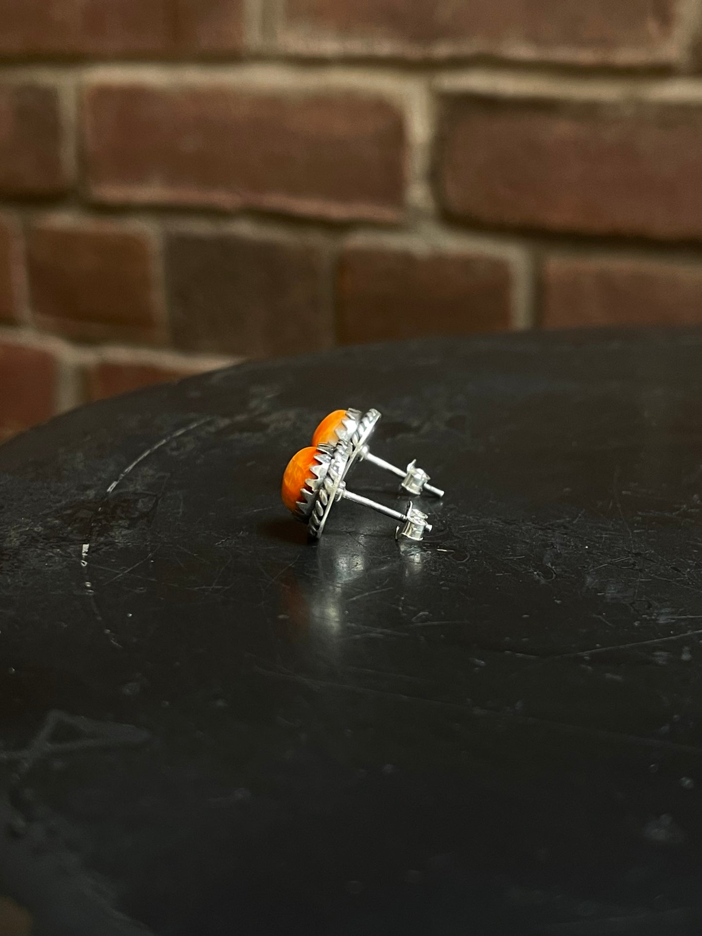 Spiny Oyster Stud Earrings | 925 Sterling Silver E805