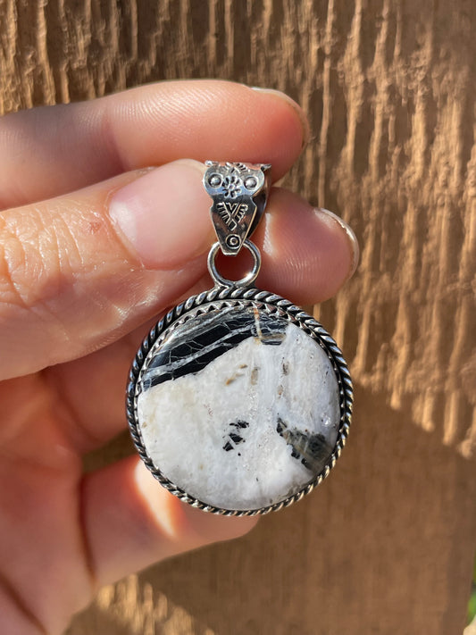 White Buffalo Pendant | 925 Sterling Silver B911