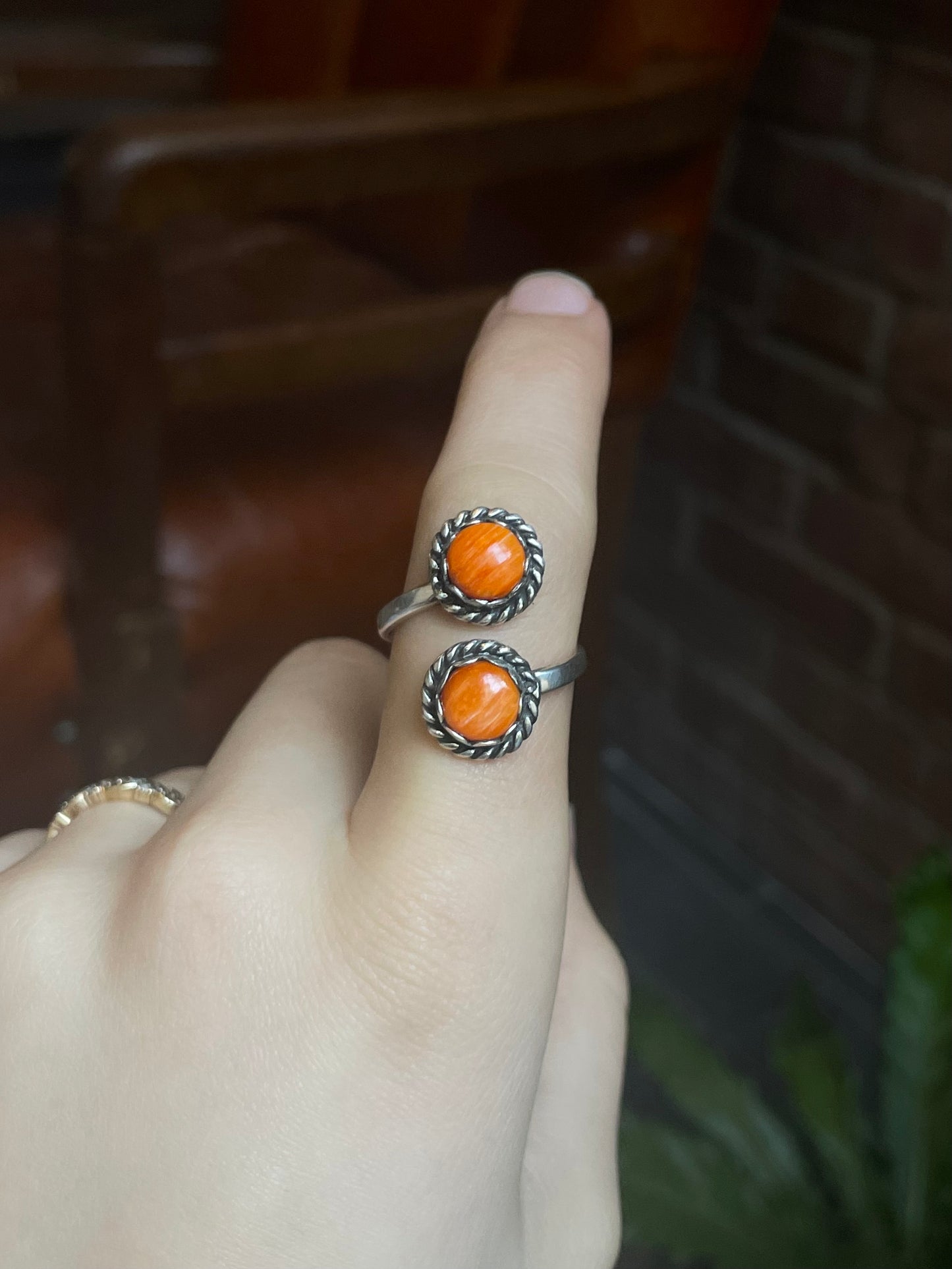 Spiny Oyster Bypass Ring | 925 Sterling Silver Size 8 E483