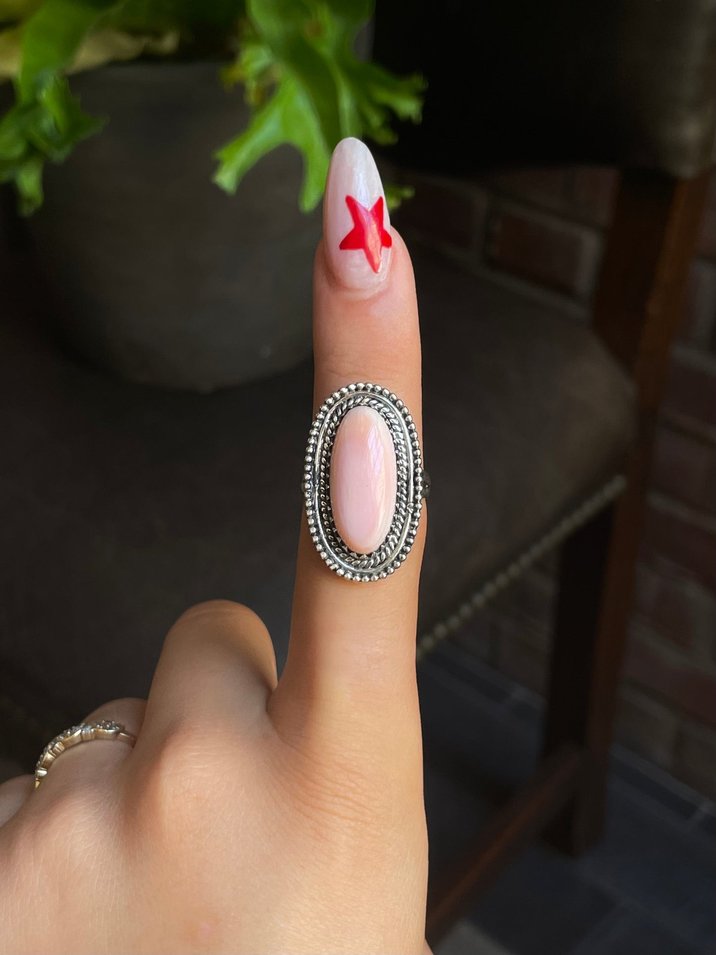 Pink Conch Oval Ring Size 8 | 925 Sterling Silver G523